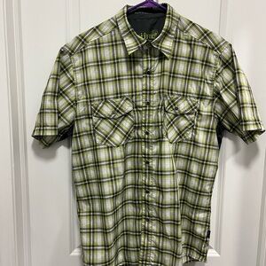 Kuhl Men's Short Sleeve Green And Gray Plaid Button Down Pearl Snaps Men Large